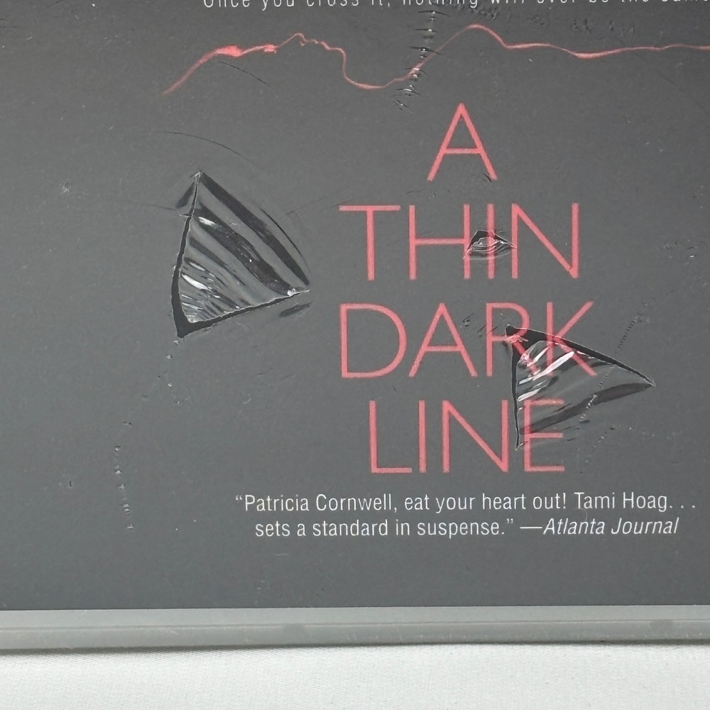 A Thin Dark Line CD Audiobook Tami Hoag 15 Disc Set Unabridged Brilliance Audio - Picture 2 of 5